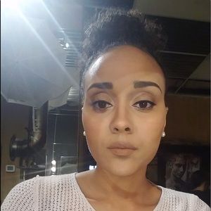 Meet your Posher, Ciera